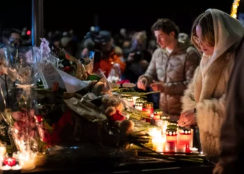 Israel ofrece ayuda a Suiza tras mortal incendio que mató a decenas