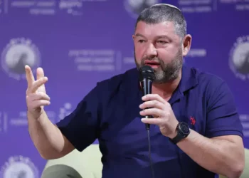 Encuesta: Partido sionista religioso liderado por Ofer Winter