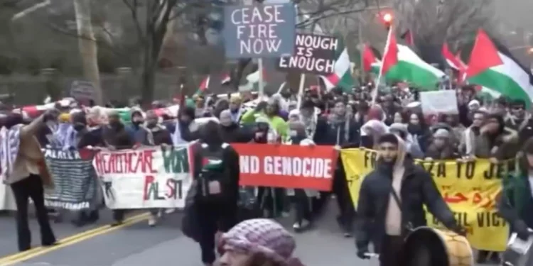 Activistas antiisraelíes en EE. UU. impulsan una semana de apoyo a financistas de Hamás presos