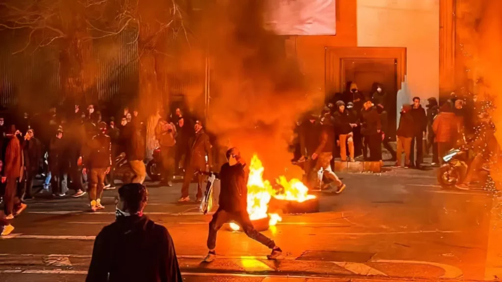 Al menos 2000 manifestantes muertos en Irán en 48 horas