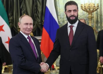 Putin ofrece ayuda económica a Siria durante la visita de Sharaa a Moscú