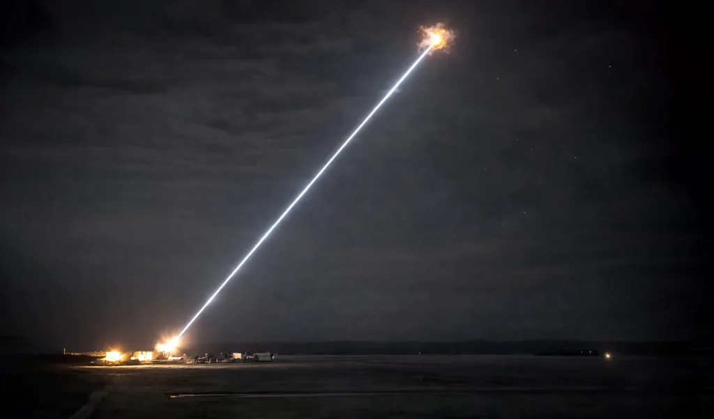 El rayo láser de Israel está listo para derretir misiles en el aire