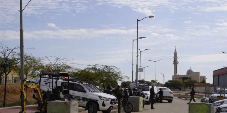 La policía mata a tiros a un sospechoso en una localidad beduina