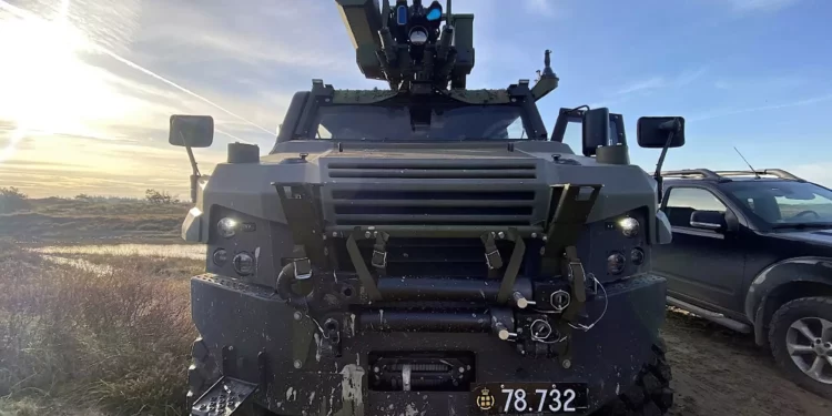 Dinamarca prueba con éxito el misil Spike LR2 desde el Eagle V