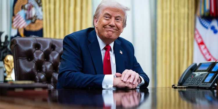 Trump: Venezuela entregará “de inmediato” millones de barriles de petróleo a EE. UU.