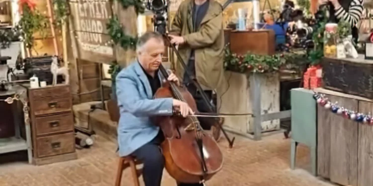 Críticas a la BBC por reportaje sobre reparación de violonchelo del Holocausto que no menciona a judíos