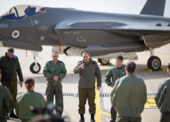 El ejército está preparado para actuar “contra cualquier enemigo”