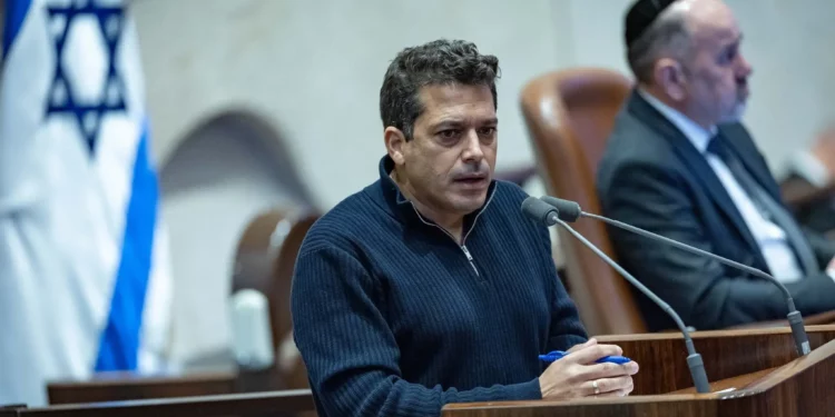El ministro de Asuntos de la Diáspora, Amichai Chikli, en la Knesset el 24 de diciembre de 2025. (Yonatan Sindel/Flash90)