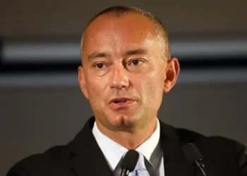El enviado especial de las Naciones Unidas para Oriente Medio, Nickolay Mladenov, habla durante una conferencia de prensa en Jerusalén el 25 de junio de 2020. (Menahem KAHANA / AFP