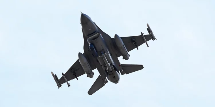 F-16