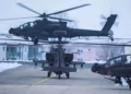 Los Apache y Chinook de EE. UU. efectúan maniobras en Alemania