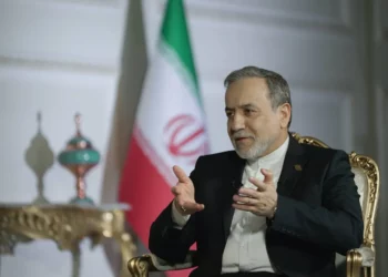 Ministro de Exteriores iraní: El enriquecimiento nuclear es nuestro derecho inalienable