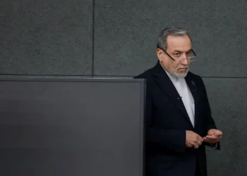 El ministro iraní Abbas Araghchi exige a EE. UU. que retire sus amenazas