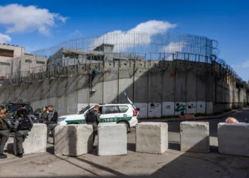 Antes del Ramadán: la policía israelí cierra una carretera del Este de Jerusalén