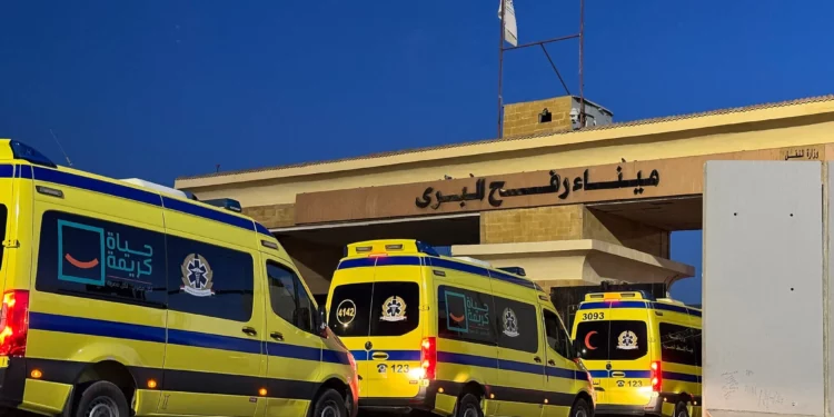 Unas 180 personas salieron de Gaza tras la reapertura parcial de Rafah