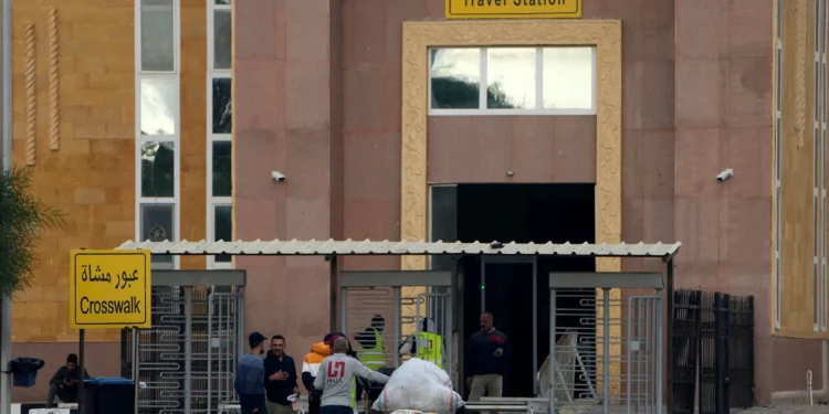 El paso de Rafah reabre al tránsito peatonal en ambos sentidos