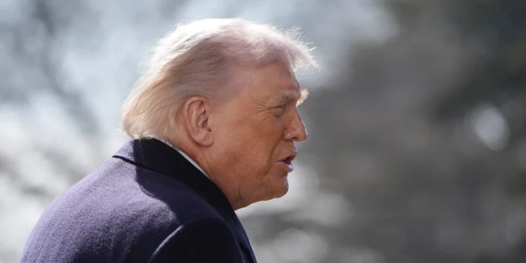 Trump actuó “porque Irán planeaba utilizar misiles” de forma preventiva