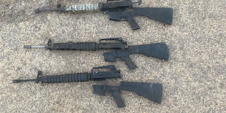 El ejército frustra el cruce de un dron con tres fusiles desde Egipto