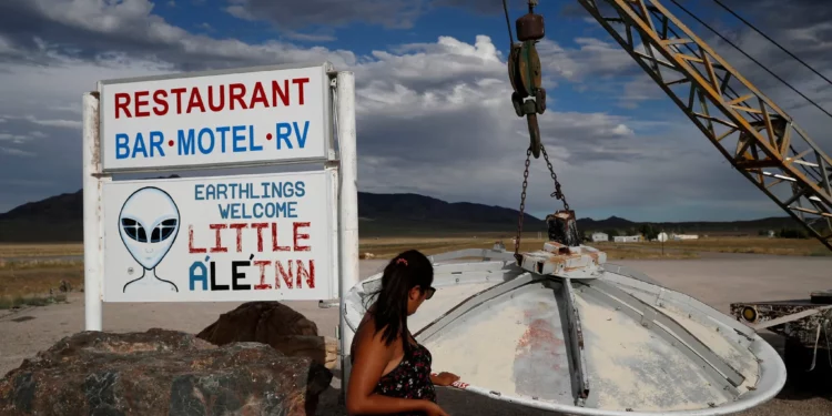 Obama niega haber visto pruebas de contacto extraterrestre