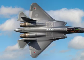 Su-57 con aviónica india podría superar al F-35