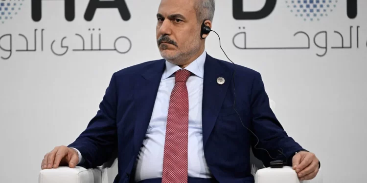 Turquía insta a no debatir el programa de misiles de Irán