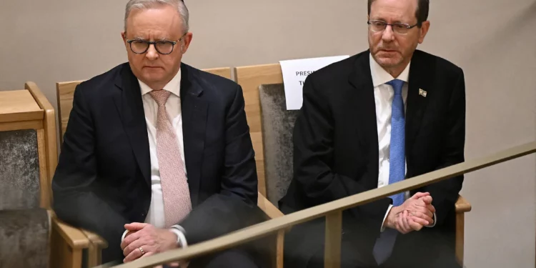 Herzog afirma ante Albanese que el antisemitismo no tiene cabida en Australia