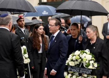 Grupo judío antisionista australiano protesta por la visita de Herzog