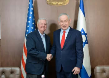 Lindsey Graham afirma en Israel que EE. UU. decidirá sobre Irán en semanas