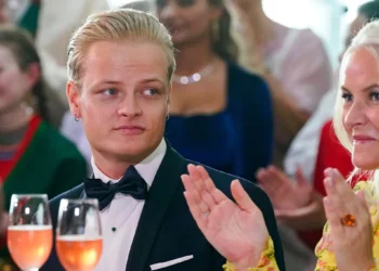 Comienza el juicio contra el hijo de la princesa heredera de Noruega por cargos de violación