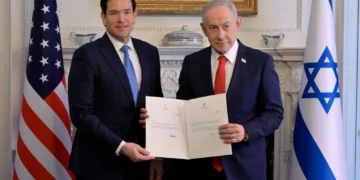 Netanyahu firma en Washington su ingreso a la Junta de Paz de Trump