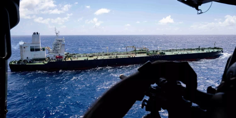 Las fuerzas estadounidenses abordan un tercer petrolero en el océano Índico: acusado de intentar desafiar las sanciones a Irán