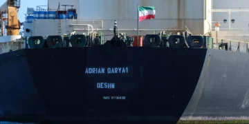EE. UU. sopesa confiscar petroleros que transportan petróleo iraní