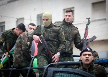 5.000 policías palestinos se dirigen a Gaza: ¿Washington está reviviendo Oslo?