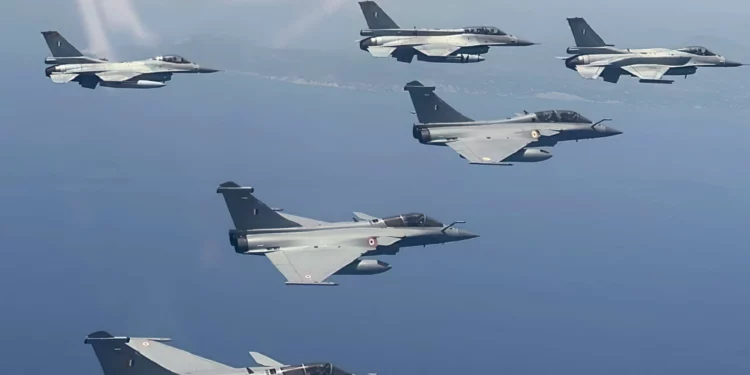 114 cazas Rafale calientan motores para su viaje a la India