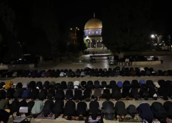 Israel permitirá a 10.000 palestinos subir al Monte del Templo