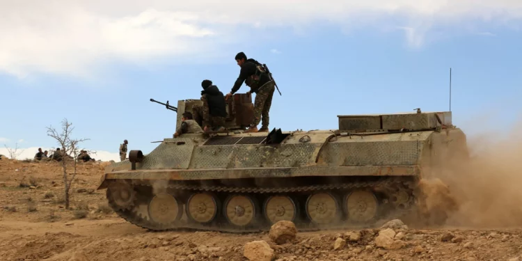 Siria afirma que asumió el control de la base de Al-Shadadi