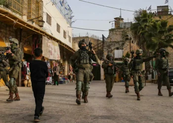 Tropas israelíes irrumpen en Hebrón y capturan islamistas