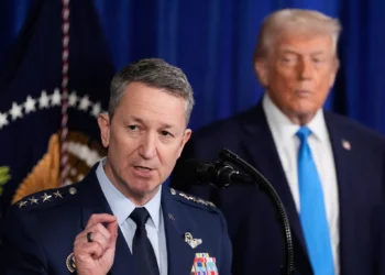 Trump afirma que el general Dan Caine no se opone a una guerra con Irán: Ganaremos fácilmente