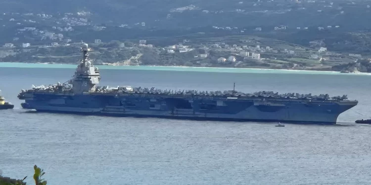 El portaaviones USS Gerald R. Ford llega a Creta