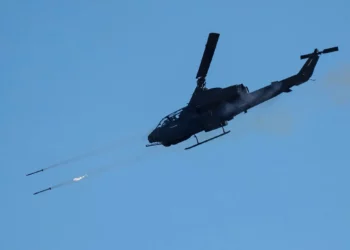 Taiwán prueba en fuego real sus helicópteros de ataque AH-1W Super Cobra