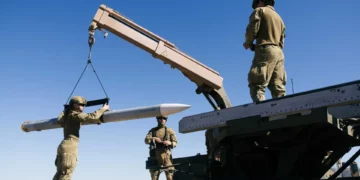 Australia envía misiles AMRAAM a Emiratos Árabes Unidos