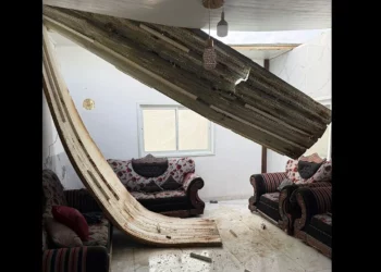 Fragmento de misil iraní dañó una vivienda en aldea beduina del Néguev