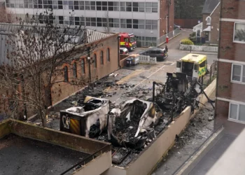 Irán estaría detrás del incendio de ambulancias de comunidad judía de Londres
