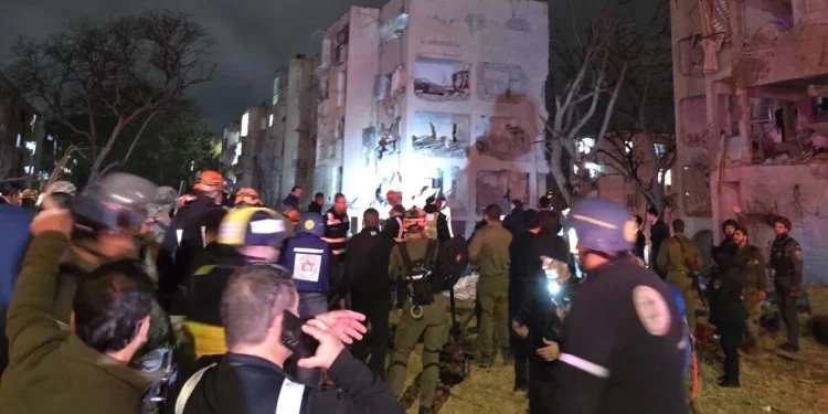 Sube a 64 la cifra de heridos en Arad: 7 en estado grave