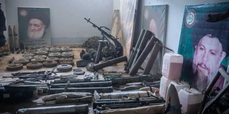 Las FDI encuentran armas de Hezbolá en una escuela del Líbano