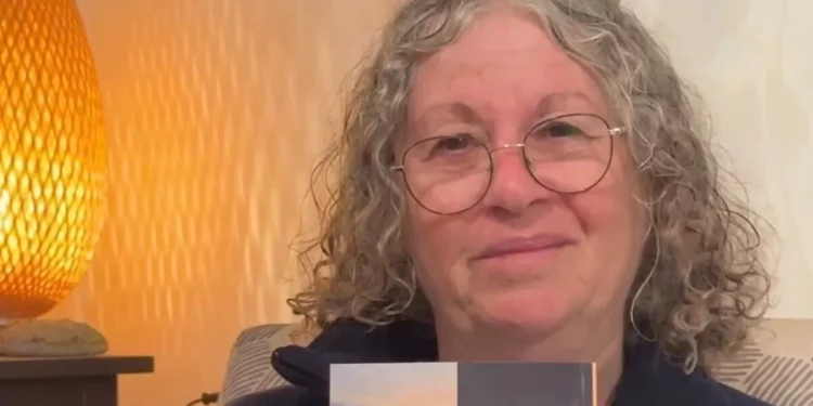 Aviva Siegel publicará el 8 de abril un libro sobre su secuestro en Gaza