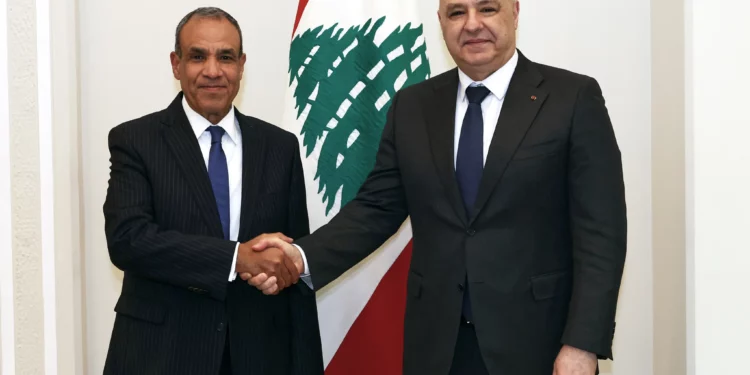 Ministro de Exteriores de Egipto visita el Líbano y advierte sobre un “estado de caos” irreversible