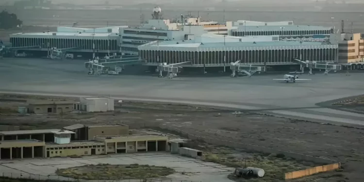 Cinco heridos en ataque con cohetes contra el aeropuerto de Bagdad