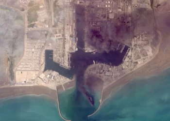 Imágenes satelitales exponen los daños de la guerra con Irán