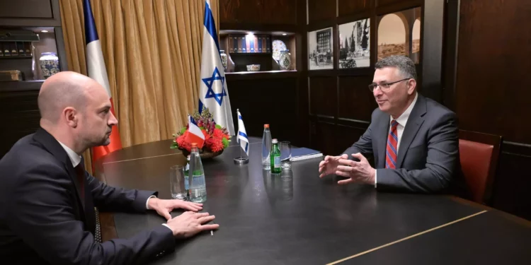 Francia expresa a Israel sus reservas sobre la operación terrestre en el Líbano